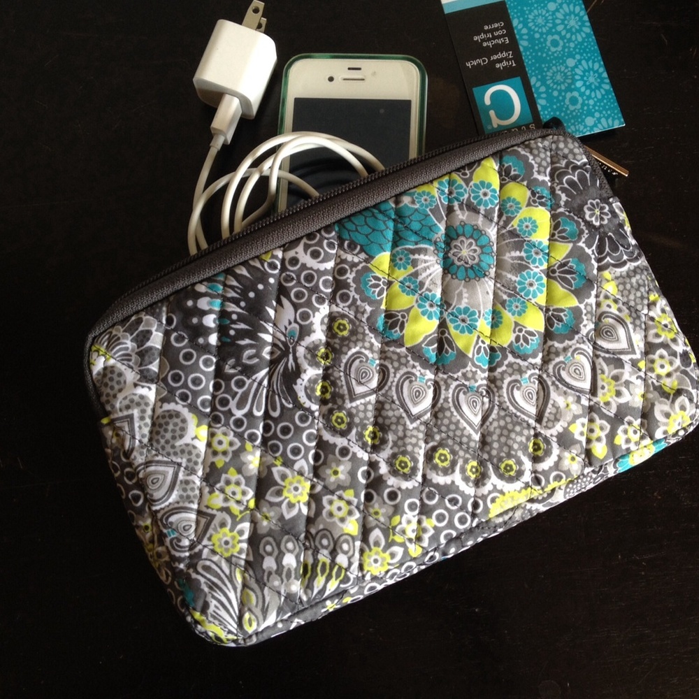 Quilted padded accessory case gadgets & wires purse